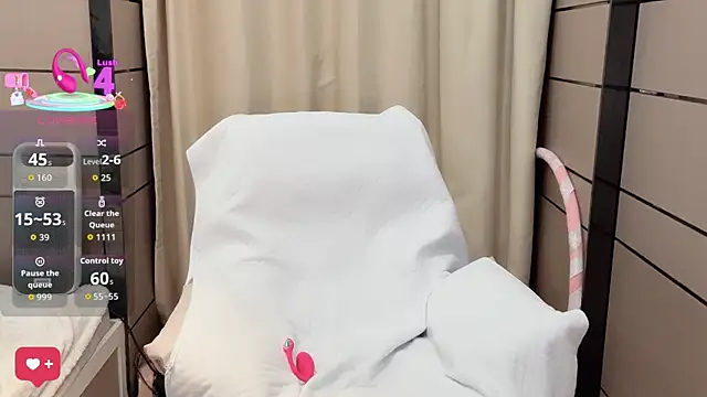  Ling Ling online show from November 2025 12:15:02 PM