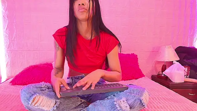 Snapshot of Baby_kinky-- chatting on September 2025 02:00:02 PM Baby kinky-- online show from September 2025 02:00:02 PM