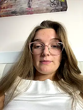 Bellatrisssaa online show from November 2025 02:06:02 PM