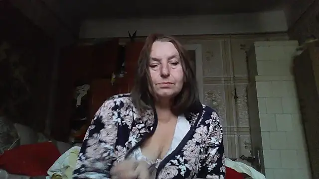 AnnaLive570 online show from December 2025 12:36:01 PM