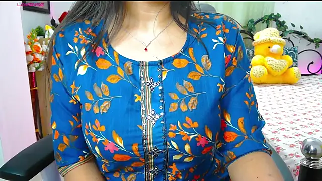 WildDimpi 0 online show from November 2025 04:28:01 PM