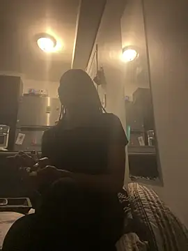 Snapshot of littyleesh1 chatting on April 2026 11:13:02 PM littyleesh1 online show from April 2026 11:13:02 PM