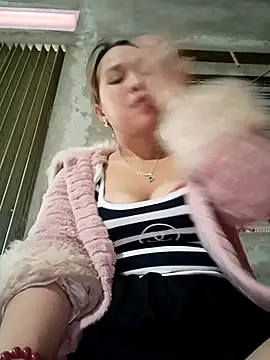 keobong-00 online show from November 2025 01:00:02 AM