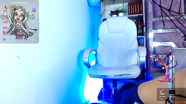 Eva Walker  online show from October 2025 06:21:01 AM