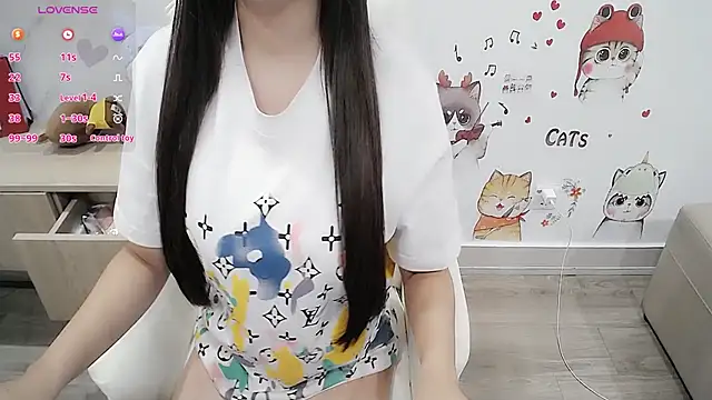 Eirlys18 online show from September 2025 04:18:01 PM