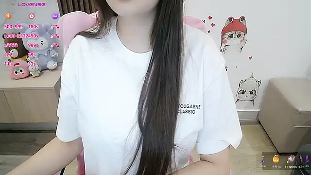 Eirlys18 online show from October 2025 01:56:02 PM