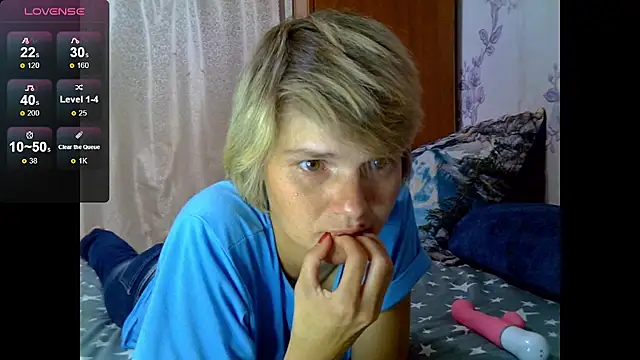 SaraSnow  online show from September 2025 05:57:02 PM