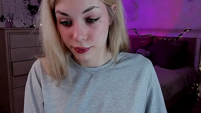 Leila Vanilla online show from February 2026 05:35:01 AM