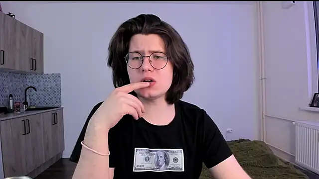 Snapshot of Derek_Shameless chatting on February 2026 05:20:01 PM Derek Shameless online show from February 2026 05:20:01 PM