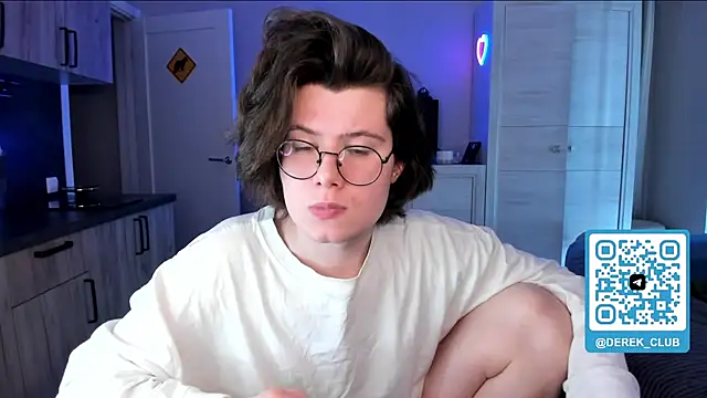 Snapshot of Derek_Shameless chatting on May 2026 09:15:02 AM Derek Shameless online show from May 2026 09:15:02 AM