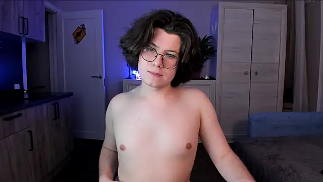 Snapshot of Derek_Shameless chatting on May 2026 09:08:01 PM Derek Shameless online show from May 2026 09:08:01 PM