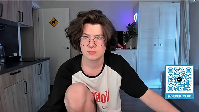 Snapshot of Derek_Shameless chatting on June 2026 12:16:02 PM Derek Shameless online show from June 2026 12:16:02 PM