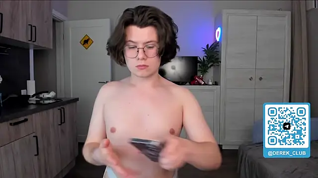 Snapshot of Derek_Shameless chatting on June 2026 09:57:01 PM Derek Shameless online show from June 2026 09:57:01 PM