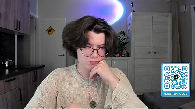 Snapshot of Derek_Shameless chatting on August 2026 07:34:02 PM Derek Shameless online show from August 2026 07:34:02 PM