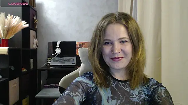 Snapshot of harpermoss chatting on September 2025 06:19:01 PM harpermoss online show from September 2025 06:19:01 PM