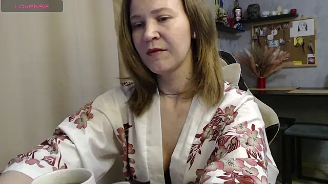 Snapshot of harpermoss chatting on October 2025 10:10:01 PM harpermoss online show from October 2025 10:10:01 PM