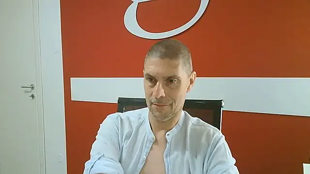 Snapshot of max79ve31 chatting on June 2026 07:22:01 AM max79ve31 online show from June 2026 07:22:01 AM