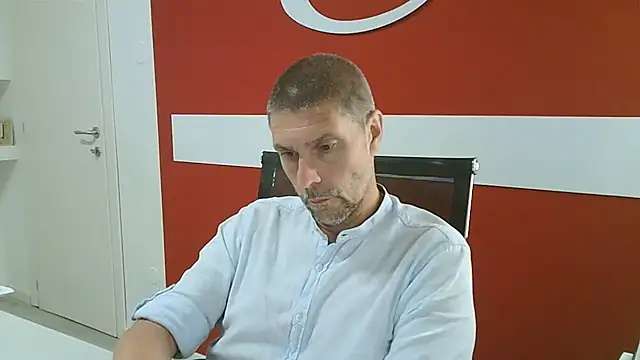 Snapshot of max79ve31 chatting on July 2026 11:34:01 AM max79ve31 online show from July 2026 11:34:01 AM