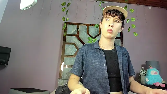 Electra Gosselin online show from April 2026 12:19:02 AM