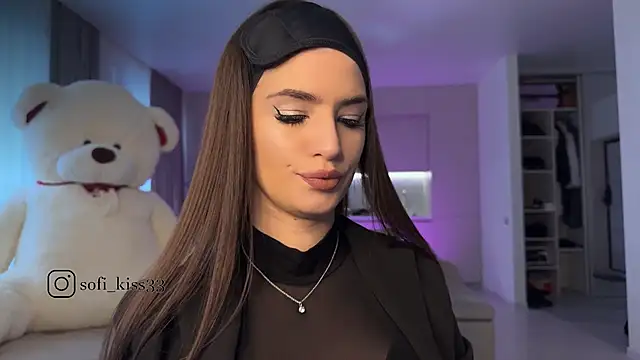 Snapshot of SofI-Play chatting on October 2025 11:34:02 AM SofI-Play online show from October 2025 11:34:02 AM