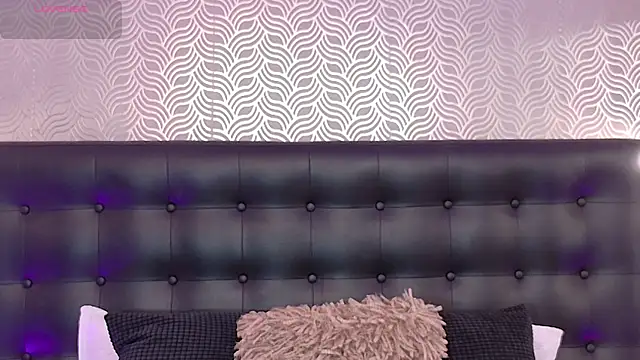 Snapshot of NaiaraMasson_ chatting on July 2026 11:56:01 AM NaiaraMasson online show from July 2026 11:56:01 AM