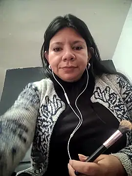 kinky momm online show from October 2025 01:51:01 PM