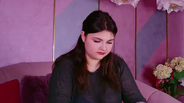 Snapshot of UR_BELLA chatting on October 2025 11:11:01 AM UR BELLA online show from October 2025 11:11:01 AM