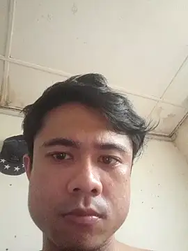 Kim0002 online show from September 2025 02:22:02 AM