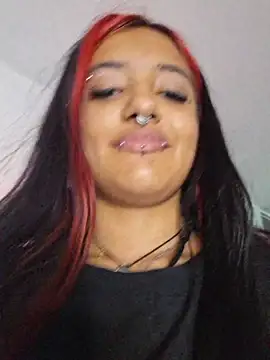 Snapshot of carolinerue chatting on July 2026 07:05:02 AM carolinerue online show from July 2026 07:05:02 AM