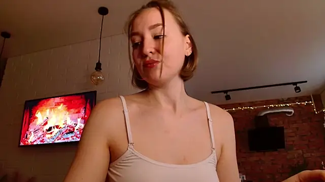 WhitePrincessLuna online show from November 2025 01:00:02 PM