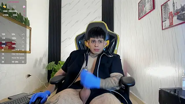 xKevyn online show from October 2025 12:28:02 PM