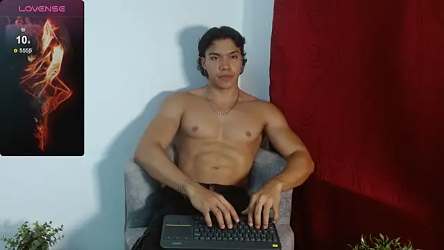 adriel escalante online show from September 2025 01:49:01 AM