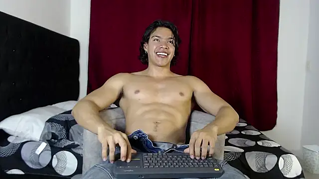 adriel escalante online show from January 2026 04:14:01 AM