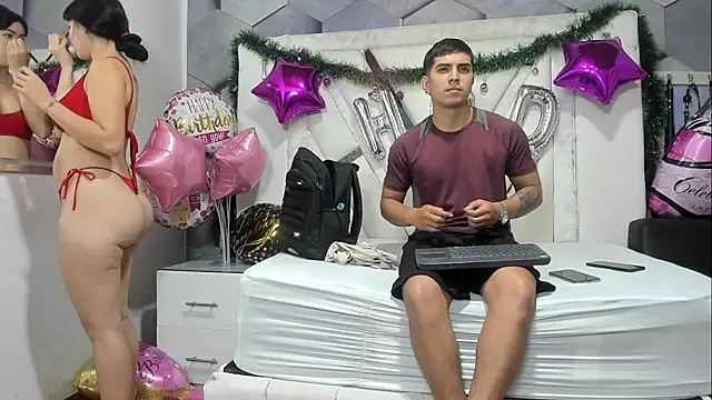 Sarahwalkerr online show from December 2025 08:27:01 PM