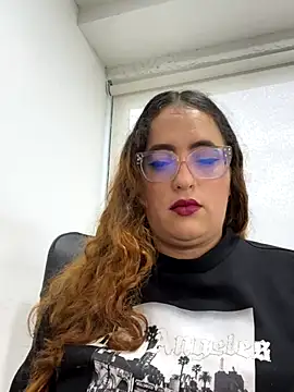 Snapshot of SussanMillerr_ chatting on September 2025 09:31:01 PM SussanMillerr  online show from September 2025 09:31:01 PM