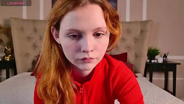 AlisHanson online show from December 2025 04:03:02 PM