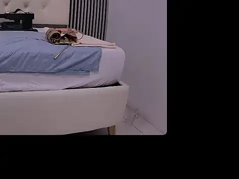 lia carters online show from September 2025 02:05:02 AM