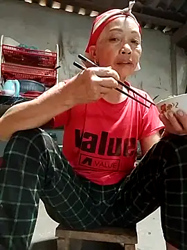 -Xuka-200 online show from October 2025 04:13:02 AM