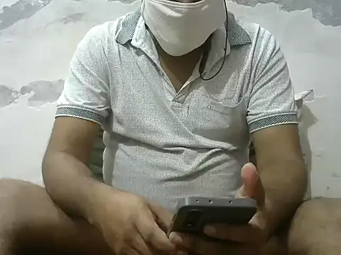 Famit025 online show from February 2026 06:25:01 PM