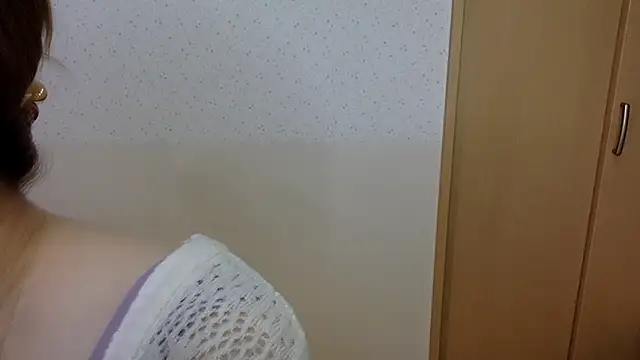 Snapshot of kitty_kyoto chatting on October 2025 02:58:02 PM kitty kyoto online show from October 2025 02:58:02 PM