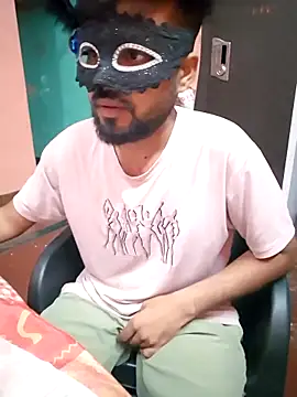 soniriyaa010101 online show from February 2026 05:50:01 PM