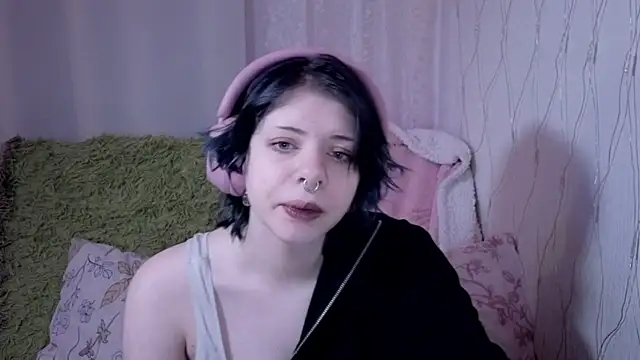 Snapshot of Alice_Zev chatting on April 2026 12:13:02 AM Alice Zev online show from April 2026 12:13:02 AM