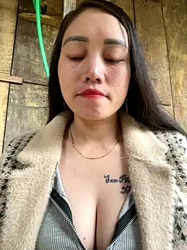 chipp-bong online show from October 2025 12:55:02 AM