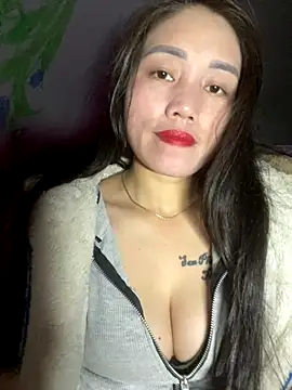 chipp-bong online show from November 2025 12:43:02 AM