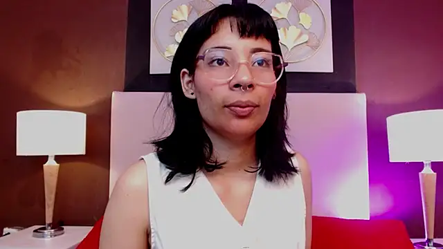 Snapshot of FresaAnix chatting on September 2025 11:47:02 AM FresaAnix online show from September 2025 11:47:02 AM