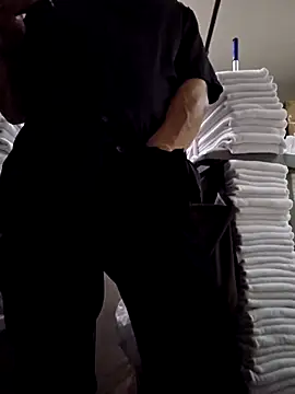 maxelbueno online show from September 2025 02:40:02 PM