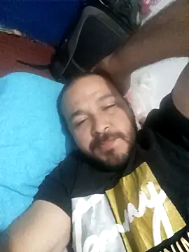 javi-tunene online show from October 2025 11:33:01 PM