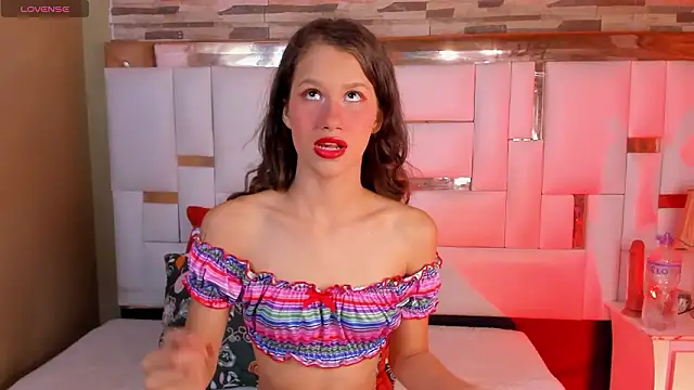 EmmaPetty online show from March 2026 09:21:02 PM