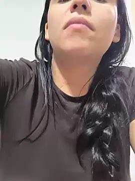 Snapshot of Daniela-rosee chatting on July 2026 04:06:02 AM Daniela-rosee online show from July 2026 04:06:02 AM
