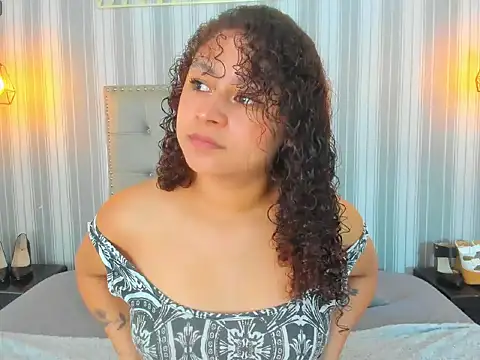 Sofiapassionne online show from February 2026 03:21:01 PM